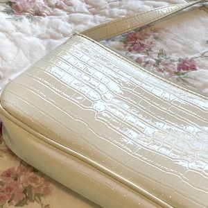 White baguette indie purse